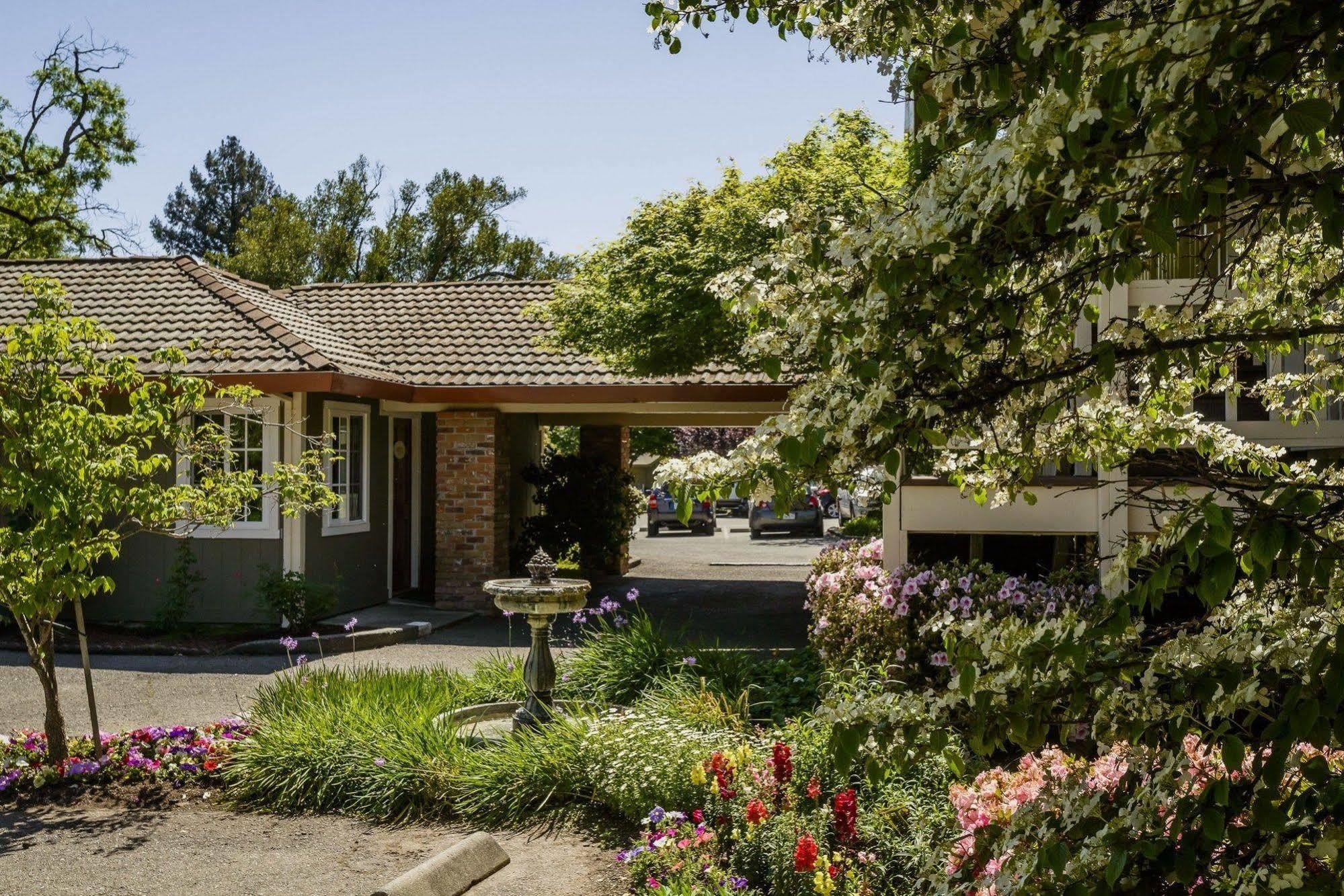 The Jack London Lodge Glen Ellen Exterior foto