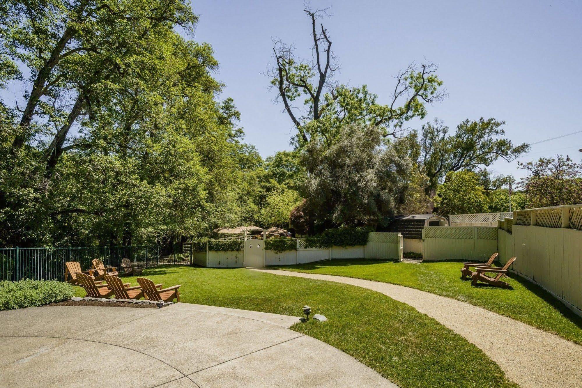 The Jack London Lodge Glen Ellen Exterior foto